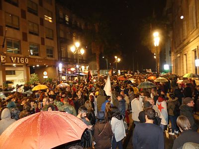17-10-16 LumesNuncaMaisVigo08.JPG